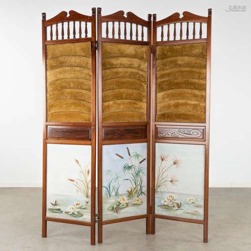 A room divider with painting and "pêle mêle" oil o...