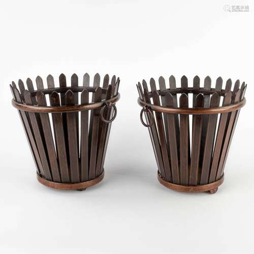 A pair of Edwardian flower baskets, mahogany, England. (H:21...
