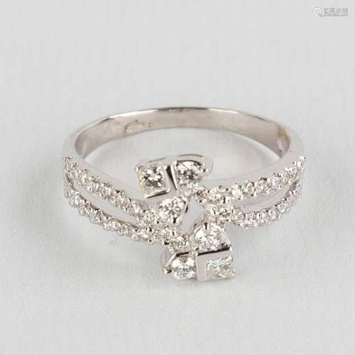 A ring, 18kt white gold with brilliants, approx. 0.59ct, rin...