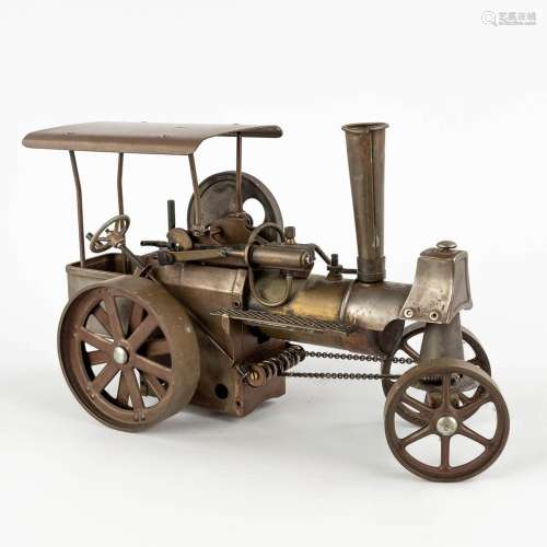 A miniature steam machine of a tractor. 20th C. (D:15 x W:32...