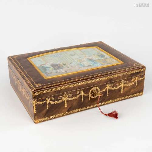 A decorative jewellery box with hand-painted decor. (D:28 x ...