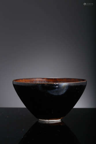 A Jizhou Ware Jian Plum Blossom Cup