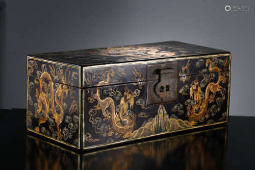 A Wood Gold-Painted Cloud Dragon Box