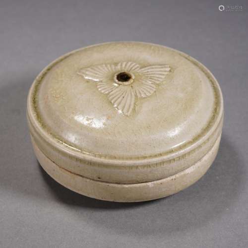 A Pottery Box with Cover