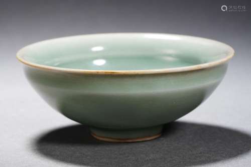 A Longquan Celadon Glaze Bowl