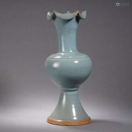 A Jun-ware Beaker Vase