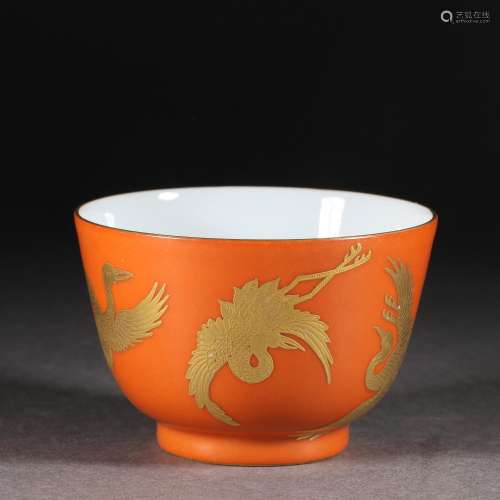 An Iron Red and Gilt Cranes Cup