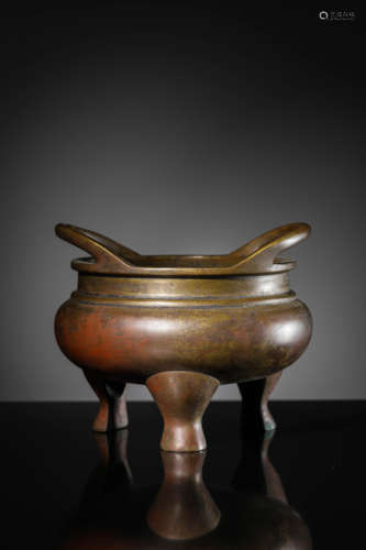 A Bronze Double-Eared Tripod Censer, Yutang Qingwan Mark