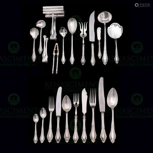 A CUTLERY SET FOR 12 PEOPLE