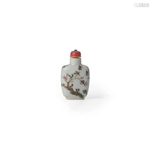 A FAMILLE ROSE 'MAGPIES AND PLUM BLOSSOMS' SNUFF BOTTLE Daog...