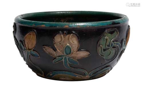 A Chinese Fahua Bowl Diameter 7 1/4 "