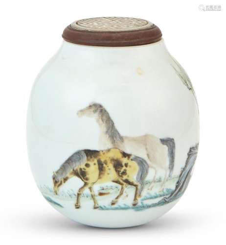 A Chinese Enameled Porcelain Vase Height 5 1/4 "