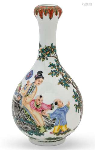 A Fine Chinese Enameled Porcelain Bottle Vase Height 7 1/2 &...