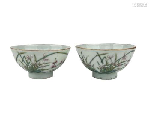 A pair of famille rose cups, Qing Dynasty Pr.