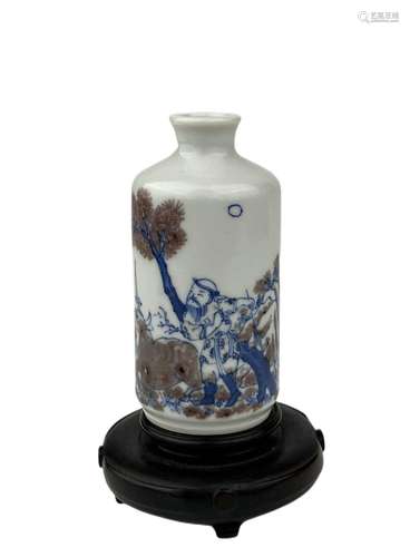 An underglaze red snuff bottle, Qing Dynasty Pr.