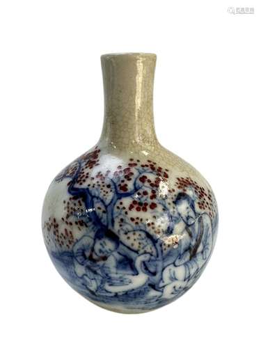 A ice-crackled under glaze snuff bottle, Qing Dynasty Pr.