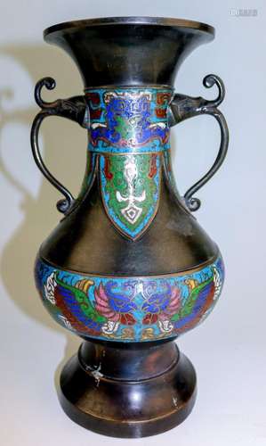 Bauchige Vase mit Fabeltierkopf-Henkeln China, 19. Jh.