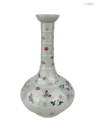 A long-neck vase, Qing Dynasty Pr.