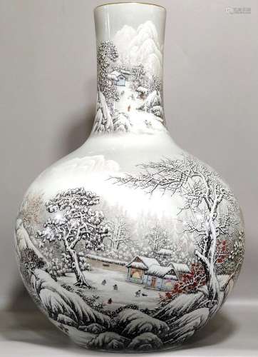 Qing Dynasty Qianlong Snow Scene Sky Ball Bottle