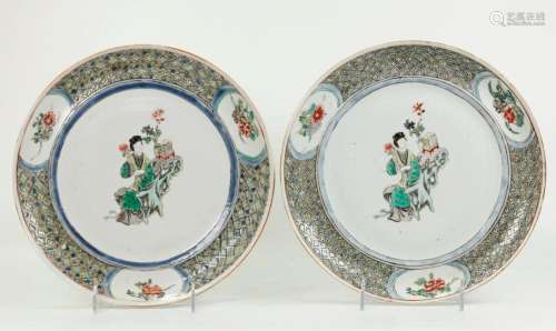 Pair Chinese Qing Famille Verte Porcelain Plates