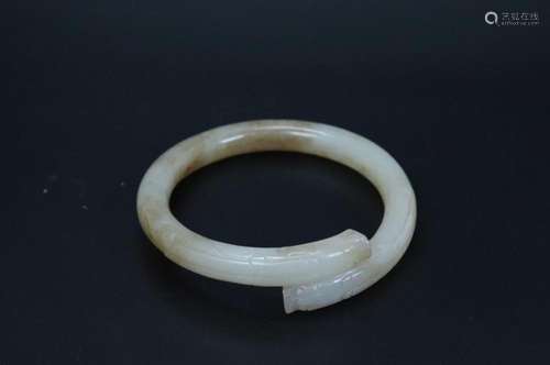 Rare Chinese Double Dragon Jade Curled Bangle