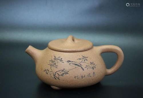 Chinese Light Clay Yixing Teapot on 3 Feet