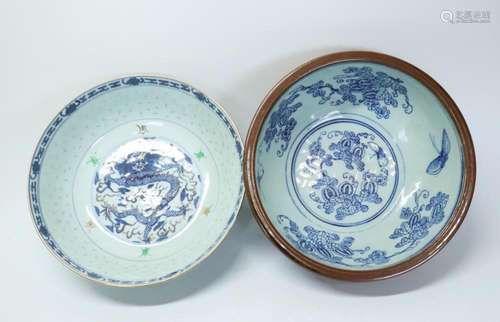 2 Chinese Blue & White Porcelain Bowls