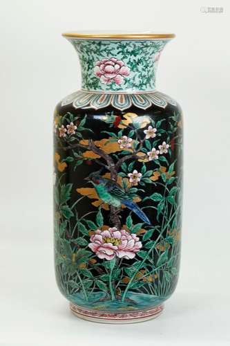 Japanese circa 1900 Enameled Porcelain Vase