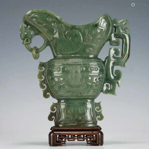 A FINE CHINESE CARVED SPINACH GREEN JADE VESSEL