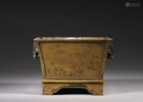 A copper censer with beast shaped ears