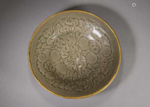 A Yaozhou kiln flower porcelain plate