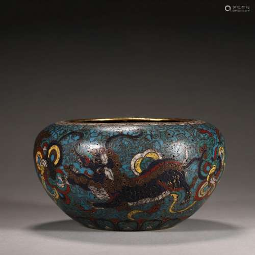 A lion patterned cloisonne water pot, Qianlong period mark