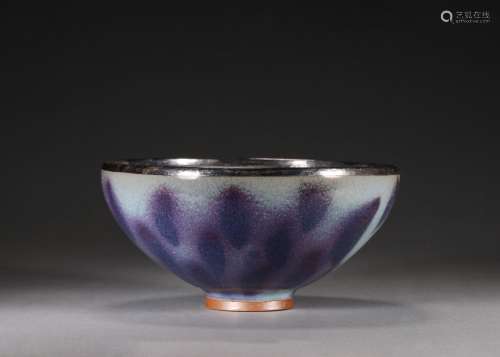 A Jun kiln porcelain bowl