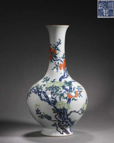 A blue and white iron red flower porcelain vase, Yongzheng p...