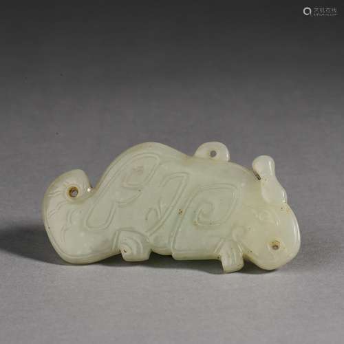 A jade beast pendant