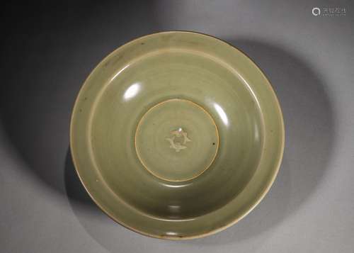 A fish patterned Longquan kiln porcelain washer