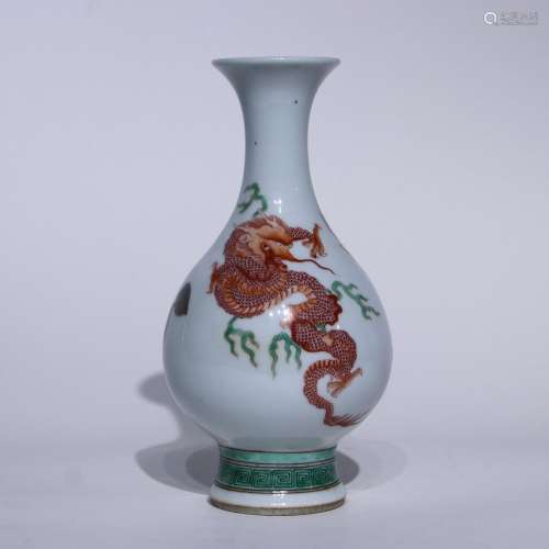 A Wu cai 'dragon' vase