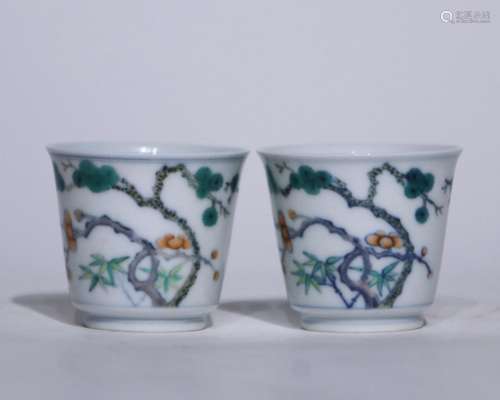 A pair of DouCai cup