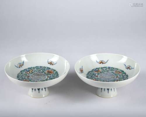 A pair of DouCai 'bats and peach' dish