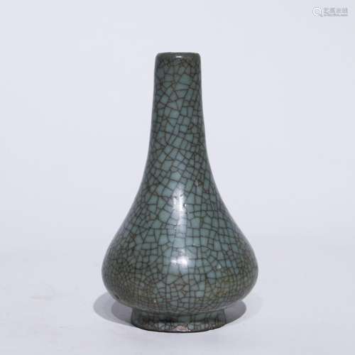 A officer glazed vase