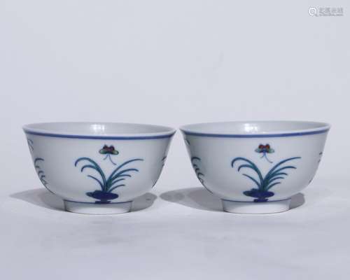 A pair of DouCai bowl