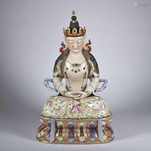 A famille-rose statue of Guanyin