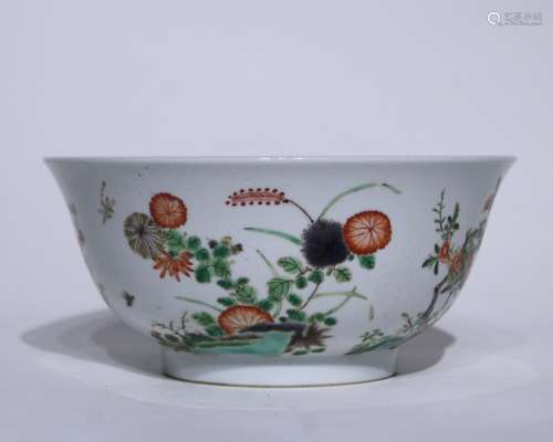 A Wu cai 'floral and birds' bowl