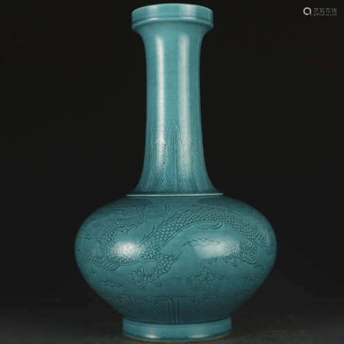 A Malachite blue glaze 'dragon' vase