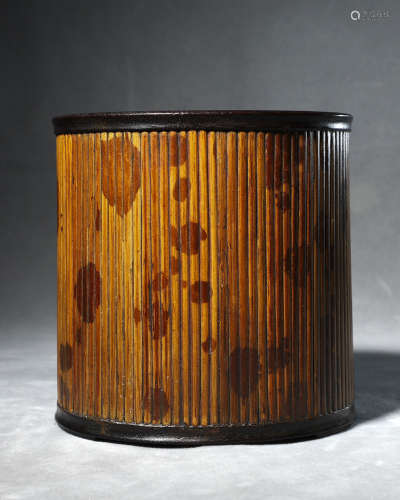 A bamboo pen container
