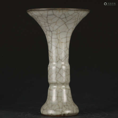 A officer glazed vase