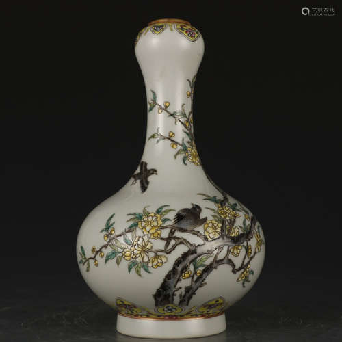 A famille-rose 'floral and birds' garlic-head vase