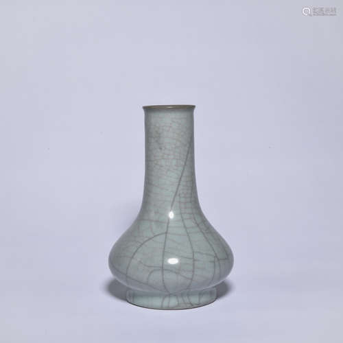 A officer glazed vase