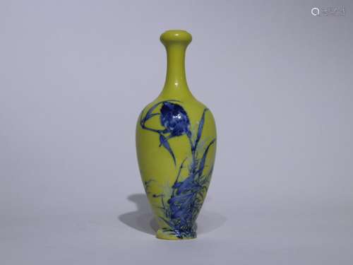 Wangbu yellow glaze blue and white flower and bird vase