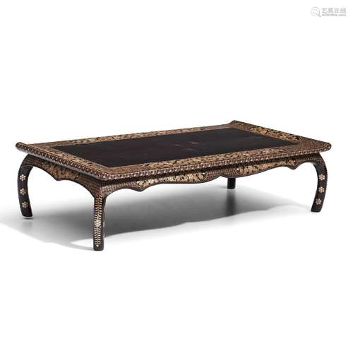 Small Shell-inlaid Lacquer Tray Table